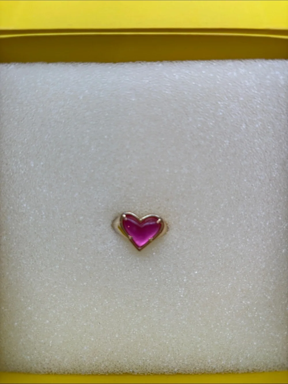 Kendra Scott Hot Pink Heart Enamel Gold Colored Ring Box Included